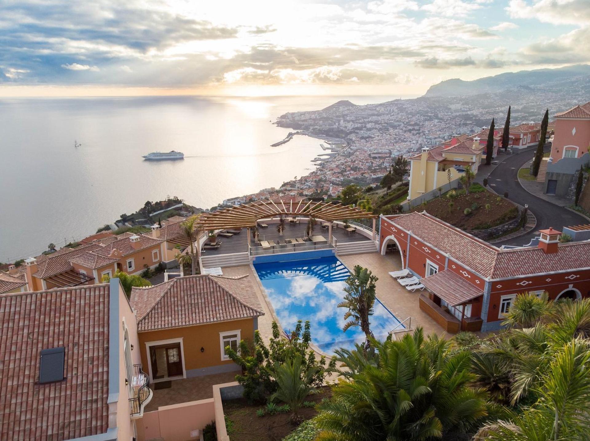 Balancal Apartments And Villas Palheiro Village Фуншал Екстер'єр фото